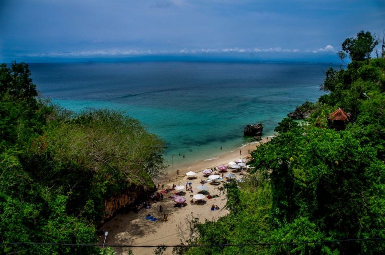 Посетите полуостров Букит на Бали —